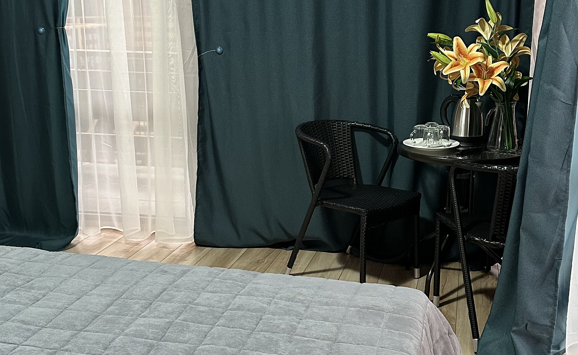 Полулюкс с видом на море. Лилия. Гудаута Полулюкс с видом на море. Лилия. Гудаута