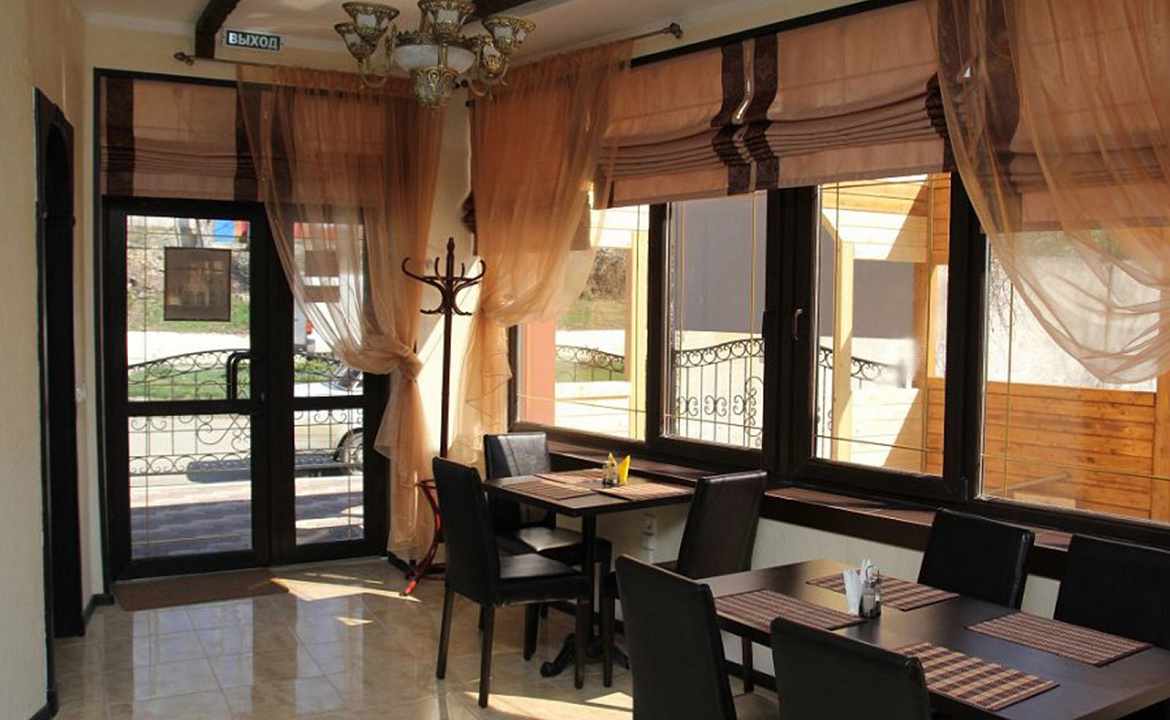 Мотель «У Заура». База отдыха "Лазурит" . Агой