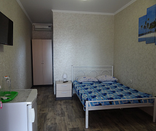 Комната с лоджией. Гостевой дом "Натали" - Геленджик. 