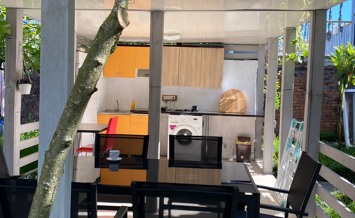 Двухкомнатные апартаменты-студия. Частный сектор Buffalo . Сухум