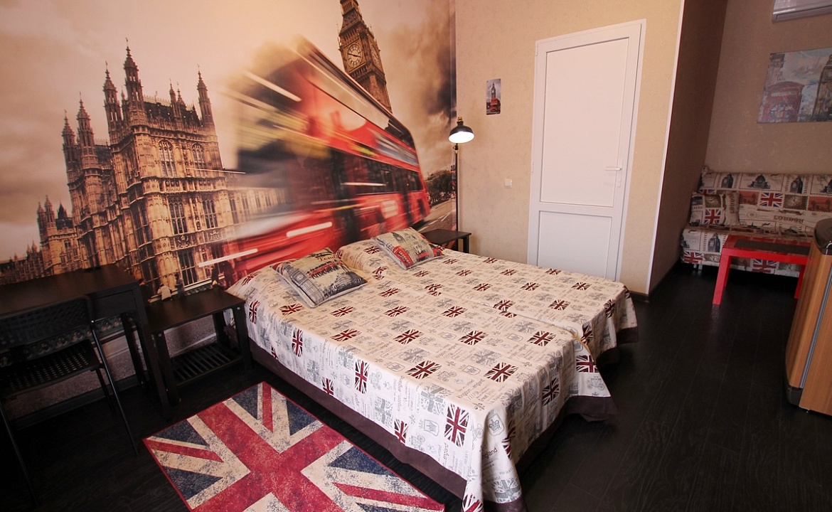 Семейный номер люкс. Гостевой дом Вокруг света . Ейск