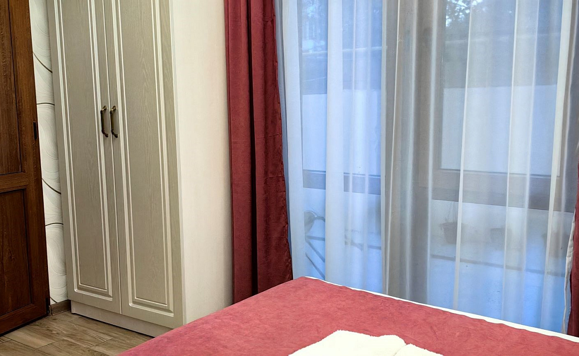 Стандарт двухместный с балконом. Гостевой дом «ГРИФ». Адлер