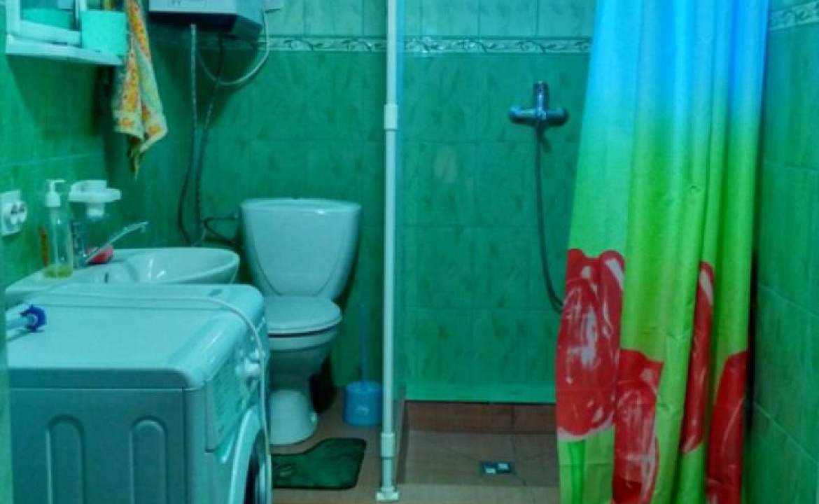 Домик у моря 3х-местный. Гостевой дом Домик у моря Пролетарская 152. Должанская