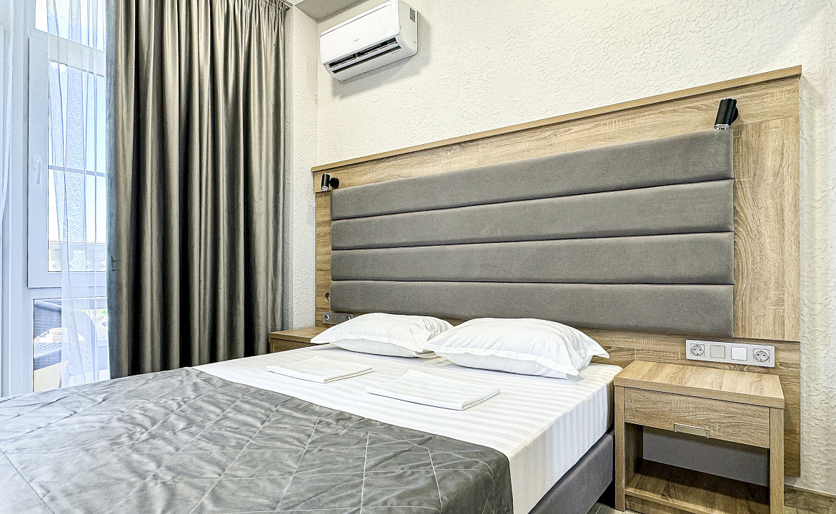 Корпус 2 Семейный Люкс с боковым видом на море. Anzhelina Family Hotel. Витязево