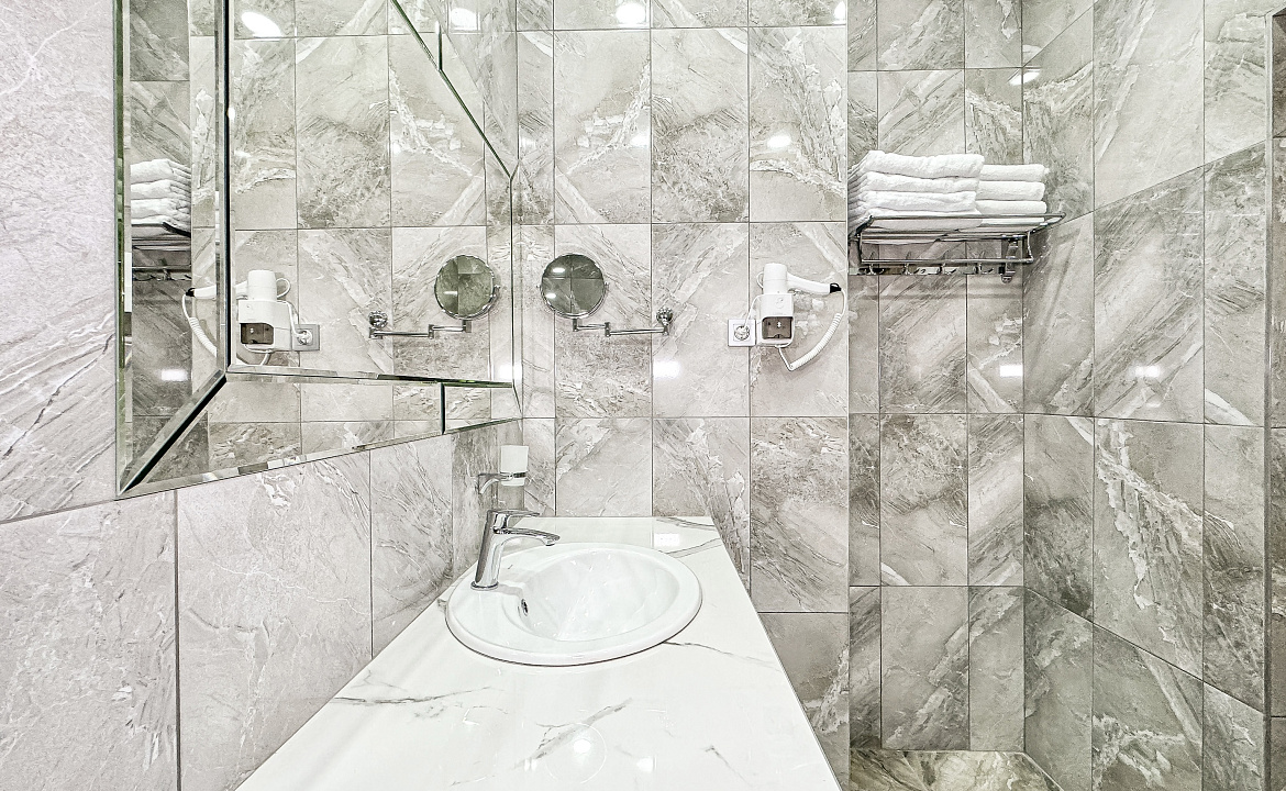 Корпус 2 Delux 4-х местный (с балконом). Anzhelina Family Hotel. Витязево