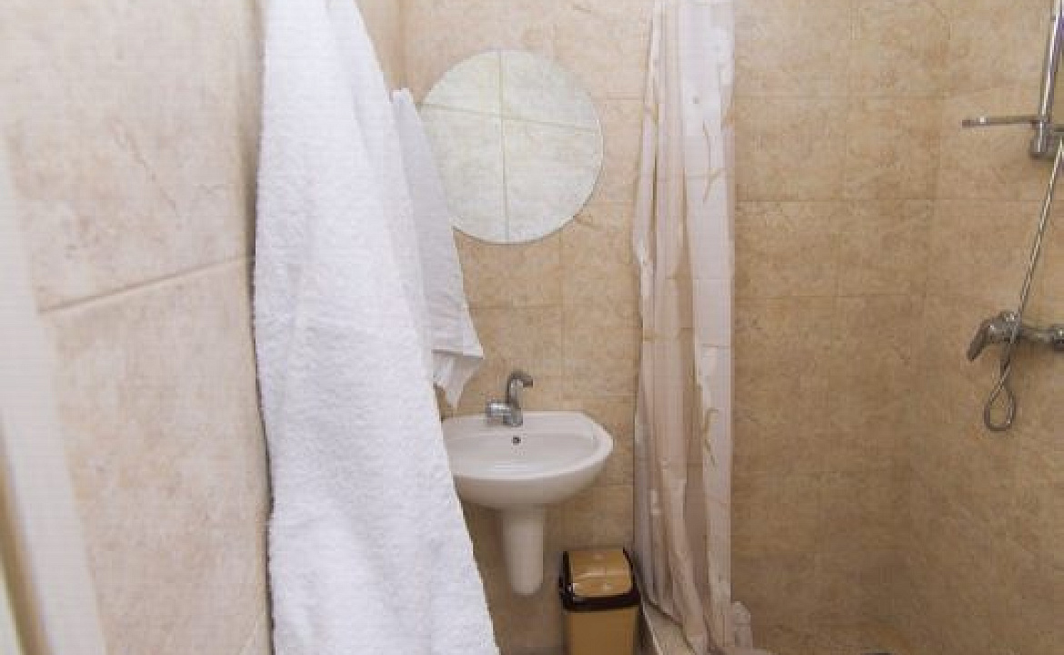 Однокомнатный, двухместный номер с удобствами. Гостевой дом "Эллеон". Лоо