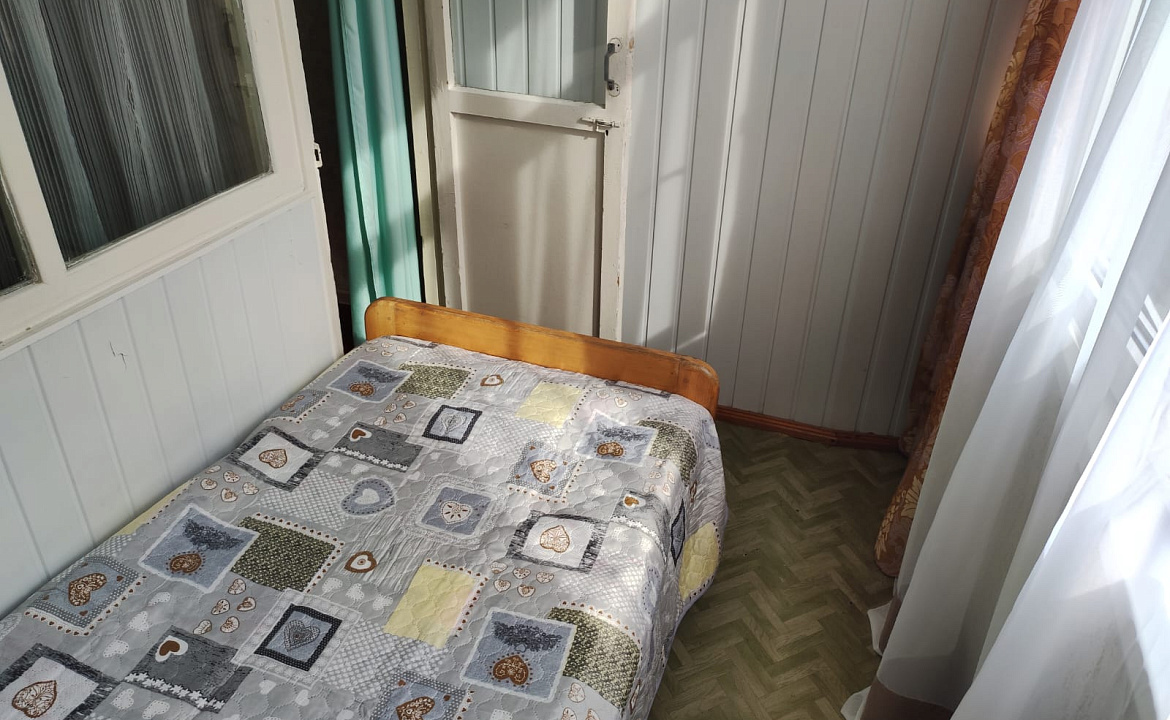 1-но комн квартира в центре п Лазаревское. 1-но комн кв у жд. Лазаревское