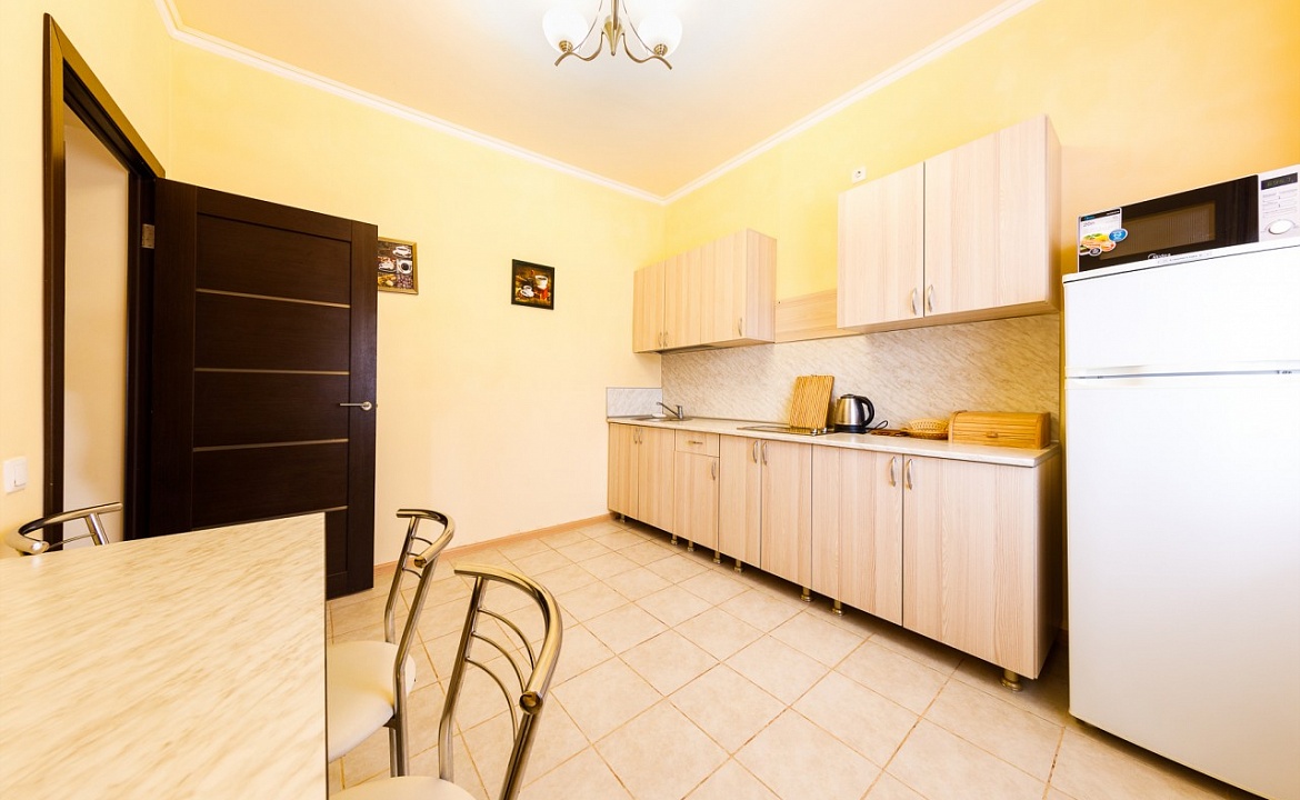 3-комнатный с кухней и балконом. База отдыха "Тюльпан". Витязево