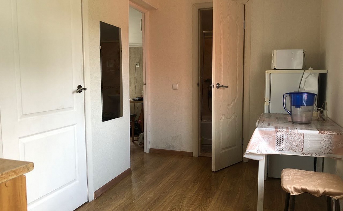 Трех местный . Частный сектор На высоком берегу . Анапа