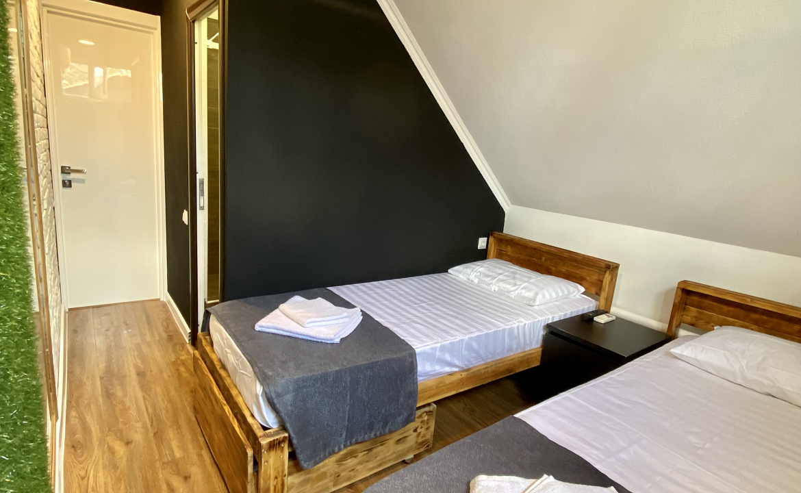 Двухместная комната на третьем этаже 8. Гостевой дом GreenWall. Анапа