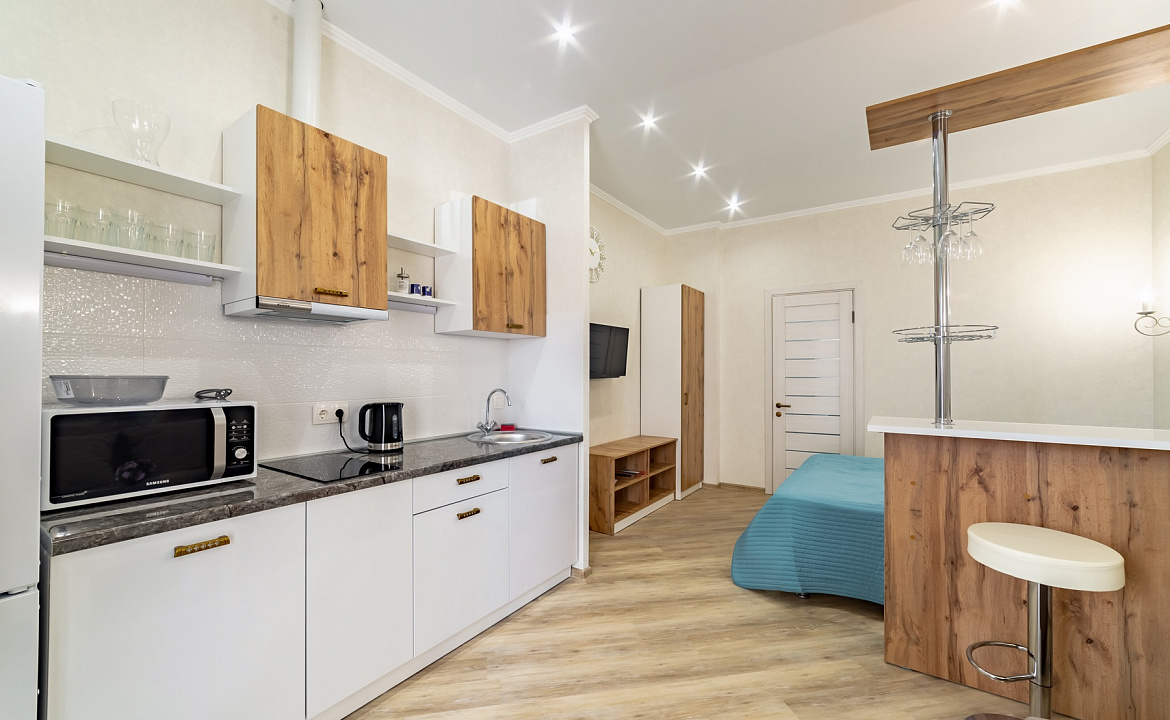 Студия в центре Сочи рядом с крупнейшим пляжным комплексом Ривьера. Уютные Квартиры в центре Сочи рядом с крупнейшим пляжным комплексом Ривьера. Сочи