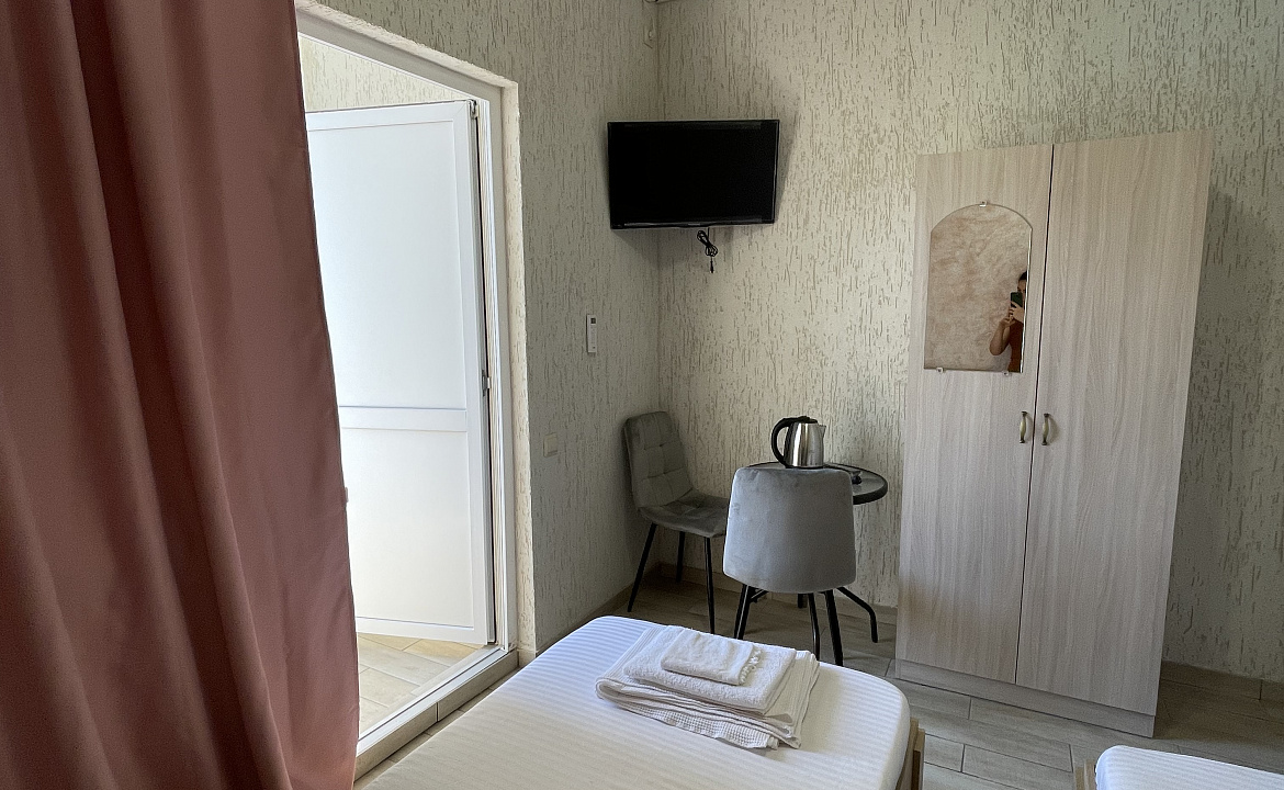 Стандарт с раздельными кроватями . Гостевой дом "Алхыд". Пицунда Стандарт с раздельными кроватями . Гостевой дом "Алхыд". Пицунда