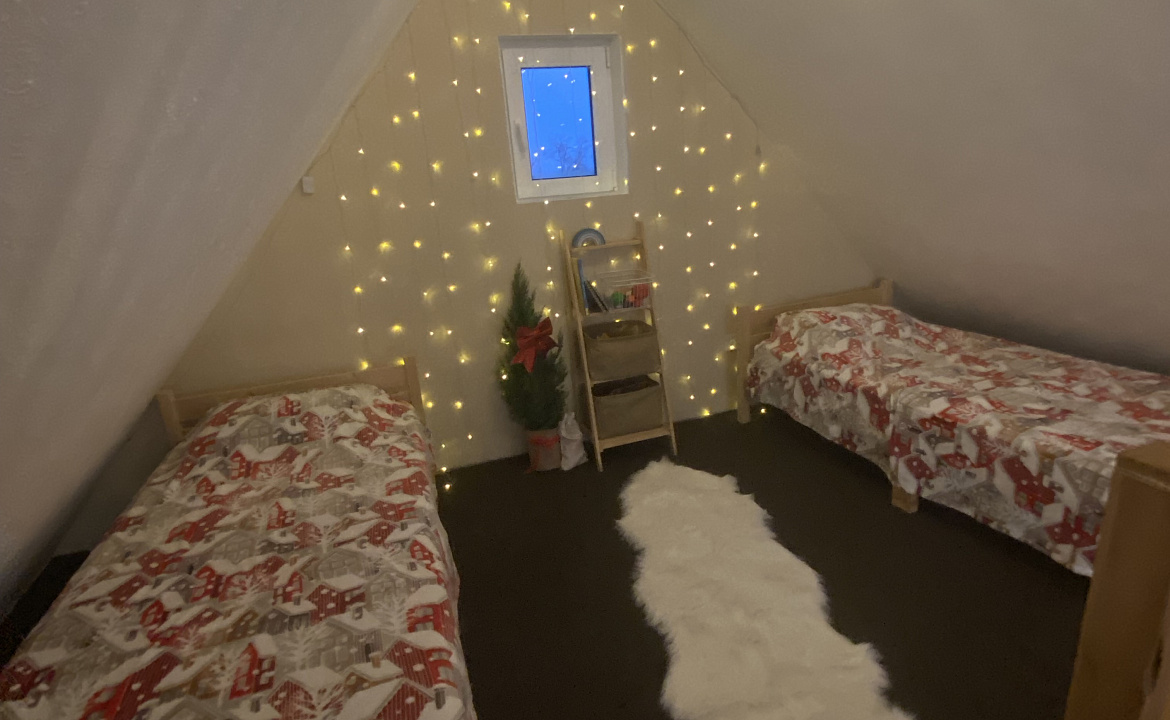 Мансарда . Дом под ключ Морской Барн на берегу моря . Ейск