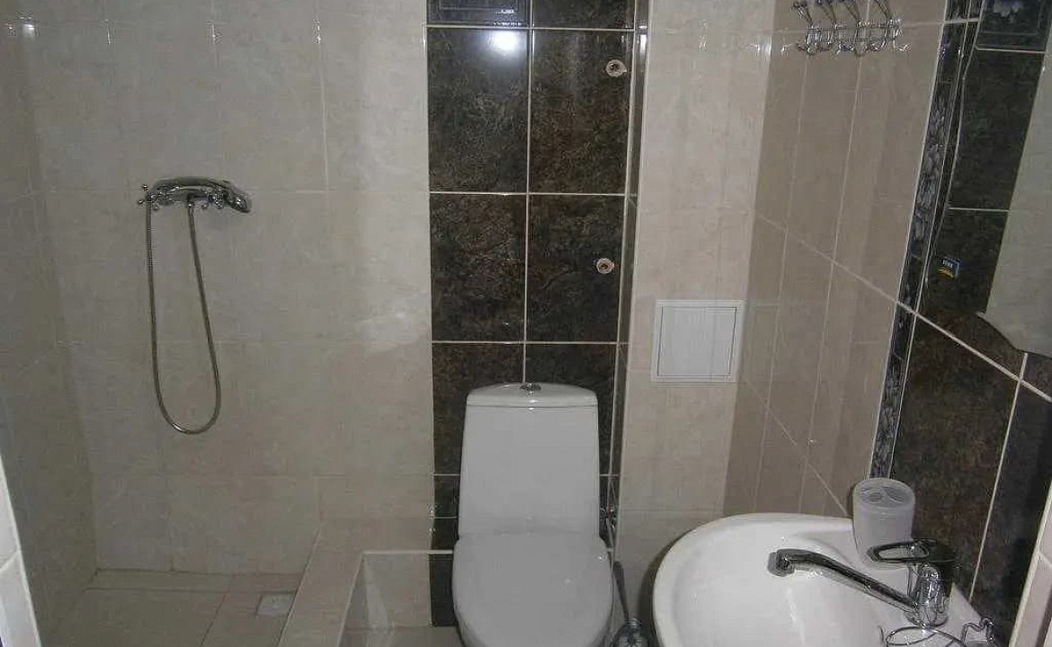 Четырёхместный люкс. Гостевой дом “Стерх”. Лоо