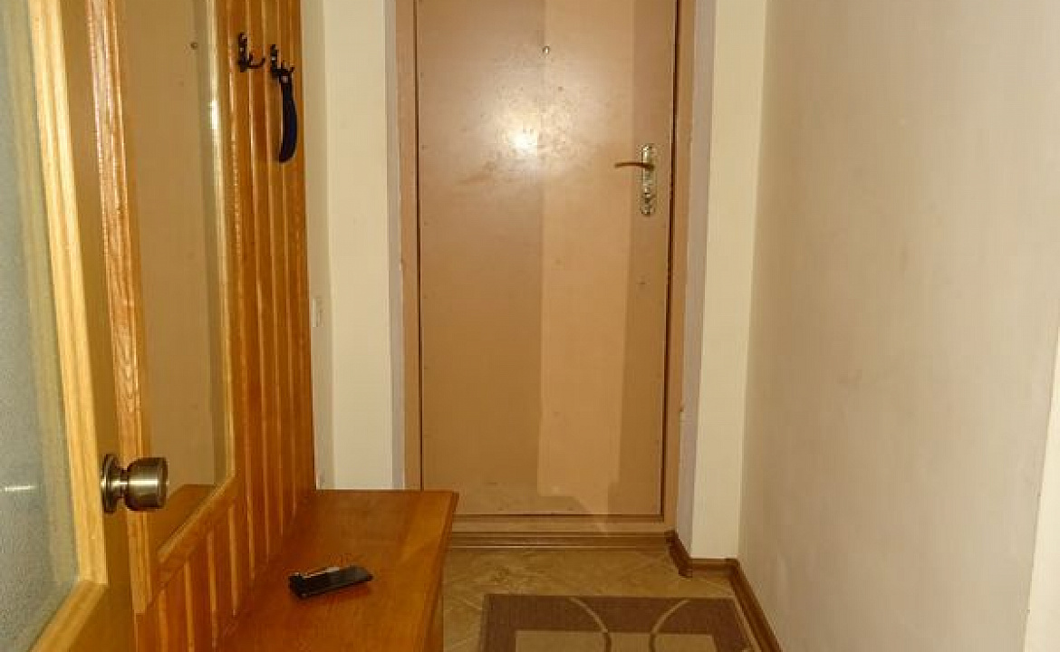 2х-комнатная квартира . Квартира в многоквартирном доме Лакоба 56 кв 10. Новый Афон