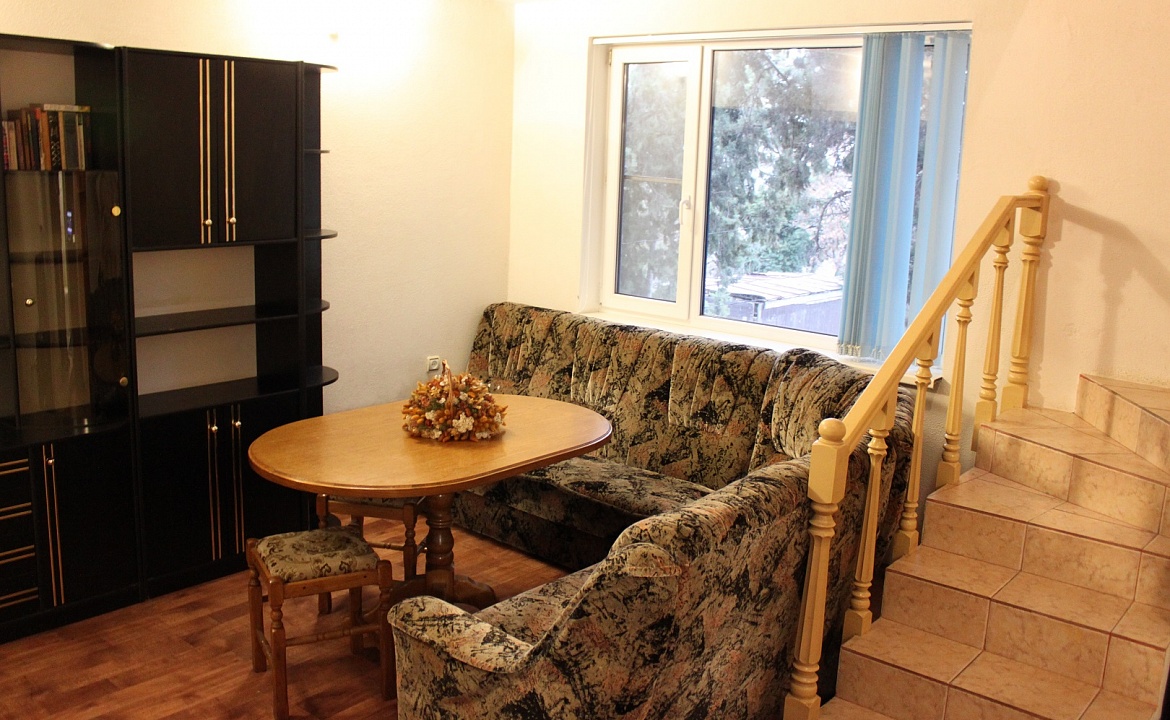 Двухэтажные апартаменты. Гостевой дом АнНи. Гаспра