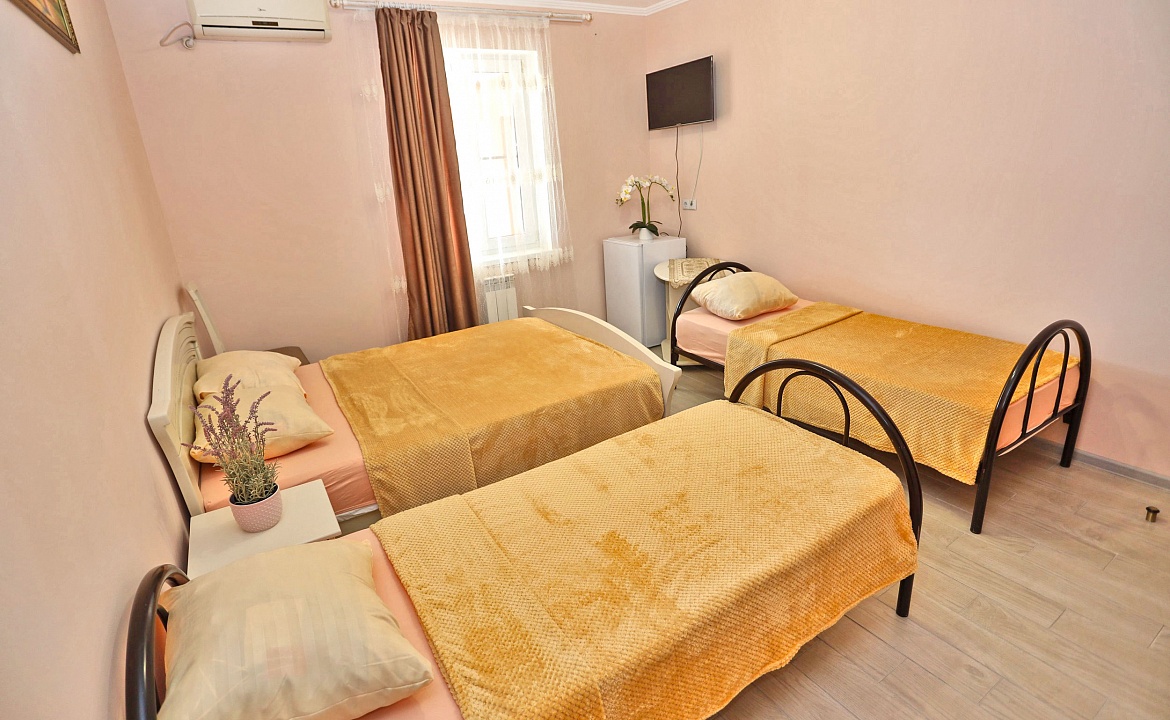 4х местный стандартный номер. Гостевой дом Надежда - Витязево. Витязево 4х местный стандартный номер. Гостевой дом Надежда - Витязево. Витязево