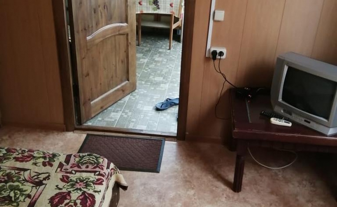 6ти-местный на 2 этаже. База отдыха ПЛАТАН. Голубицкая