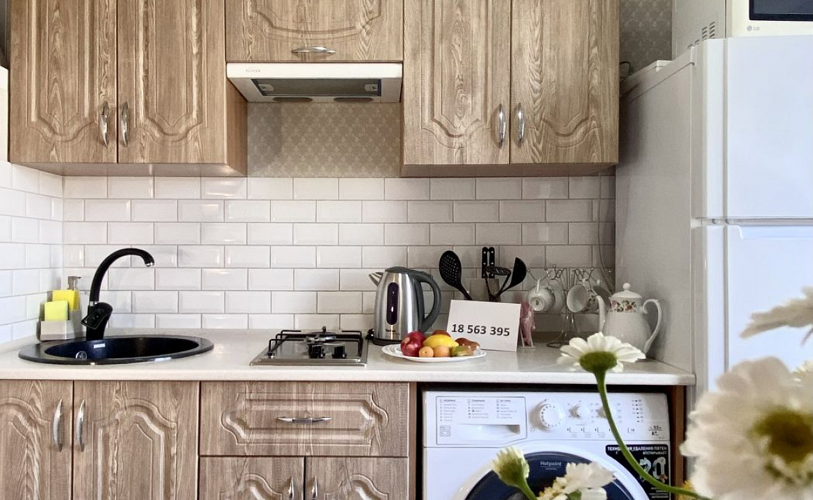 Квартира с великолепным видом на Горы и Море. Квартира в многоквартирном доме C видом на Горы и Море на Дмитриевой 56. Сочи