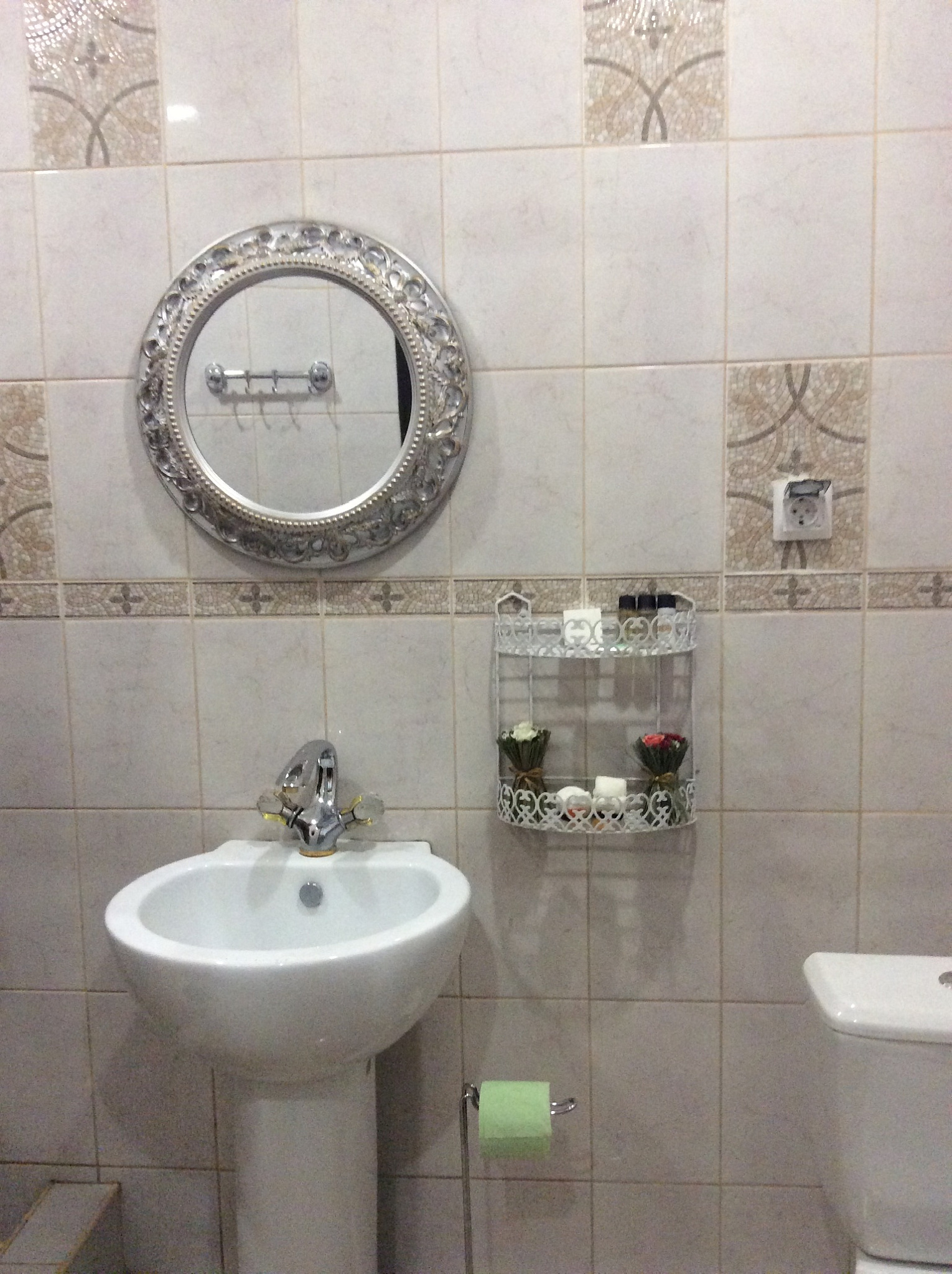 . Частный гостевой дом MozArt . Сочи