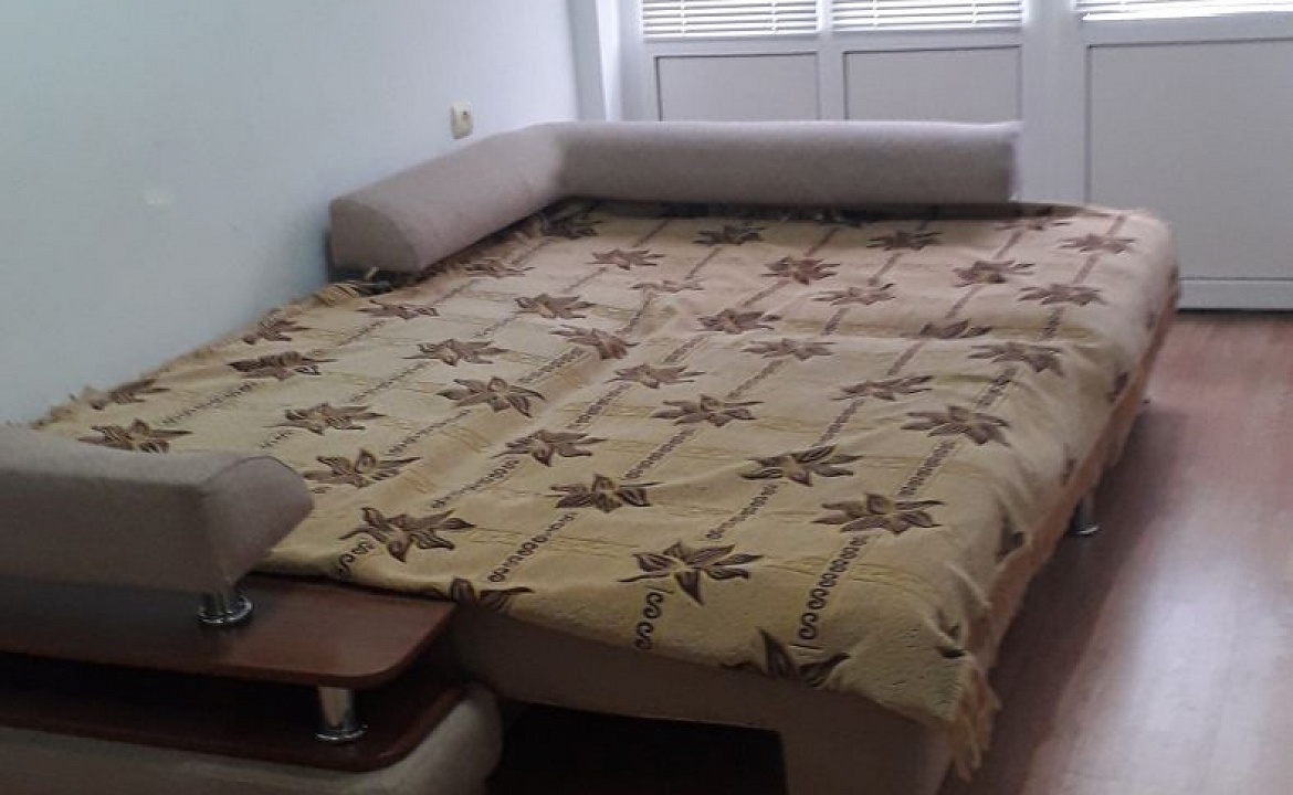 Однокомнатная квартира под ключ. Квартира в многоквартирном доме однокомнатная Агрба 58. Гудаута