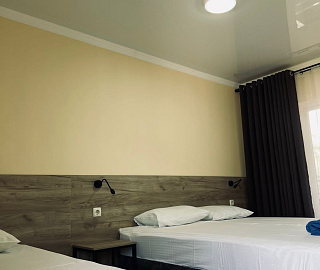 Трёхместный люкс. Частный сектор Ул калараш 77. 