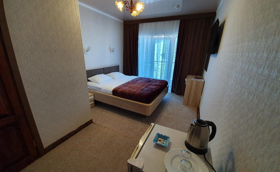 2-х местный стандарт. Гостиница  № 56 Семейный **. Симферополь