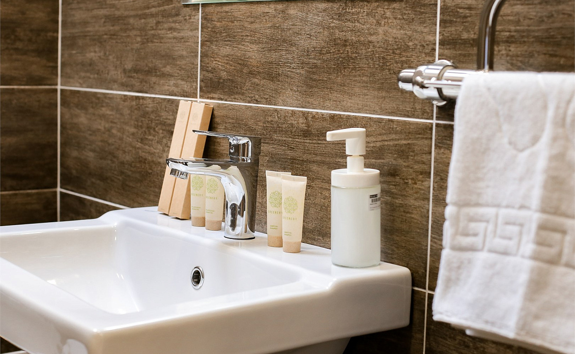 Номер-студио с балконом. Апарт-отель «Близнецы». Адлер