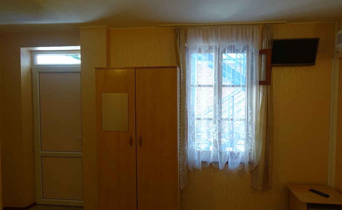 Трёхместный. Гостевой дом Морячок. Анапа