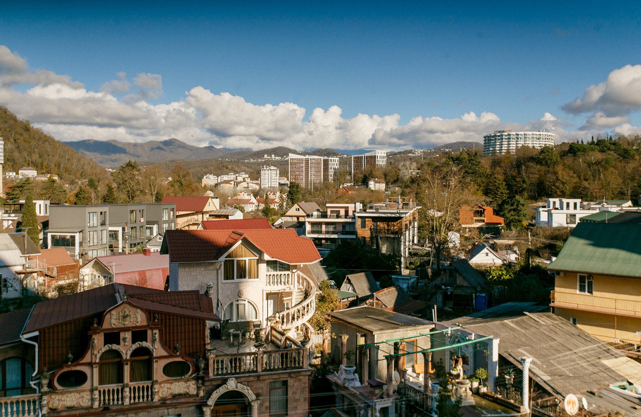 . Квартира в многоквартирном доме Квартира на первой линии с отдельной спальней. Дагомыс