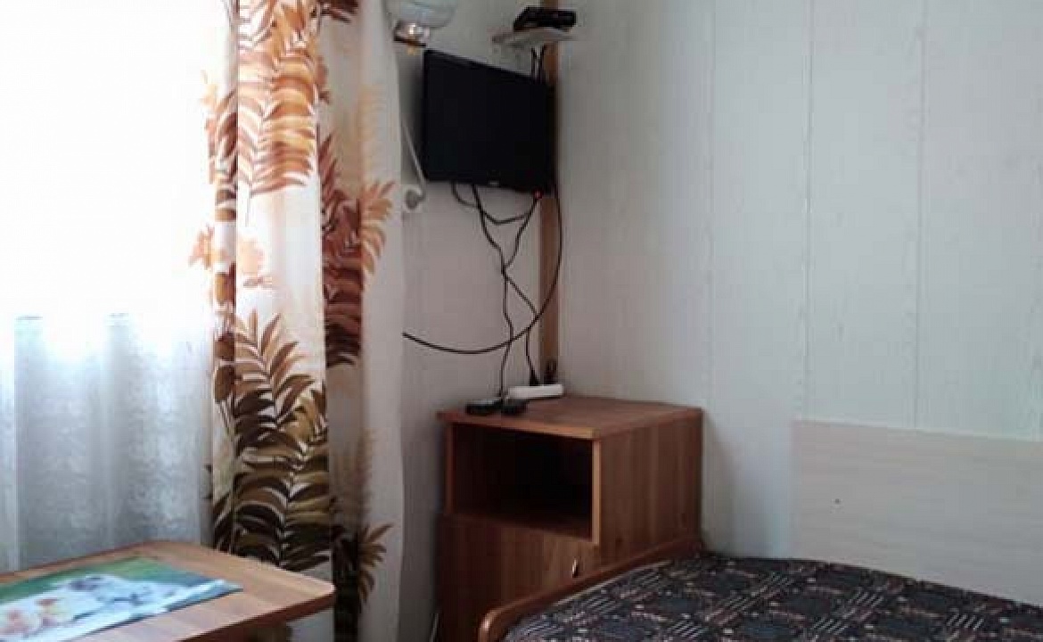 2-местный номер. Частный сектор "Ирина". Ейск