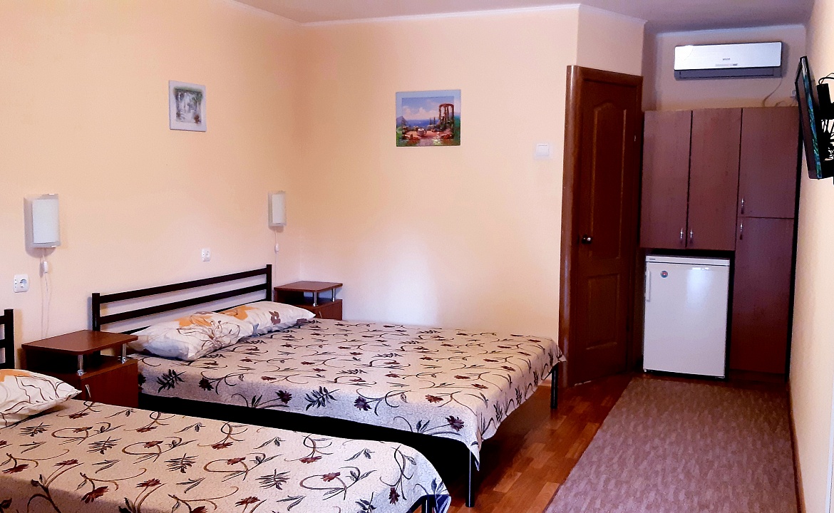 Трёхместный Комфорт. Гостевой дом Орловка. Севастополь