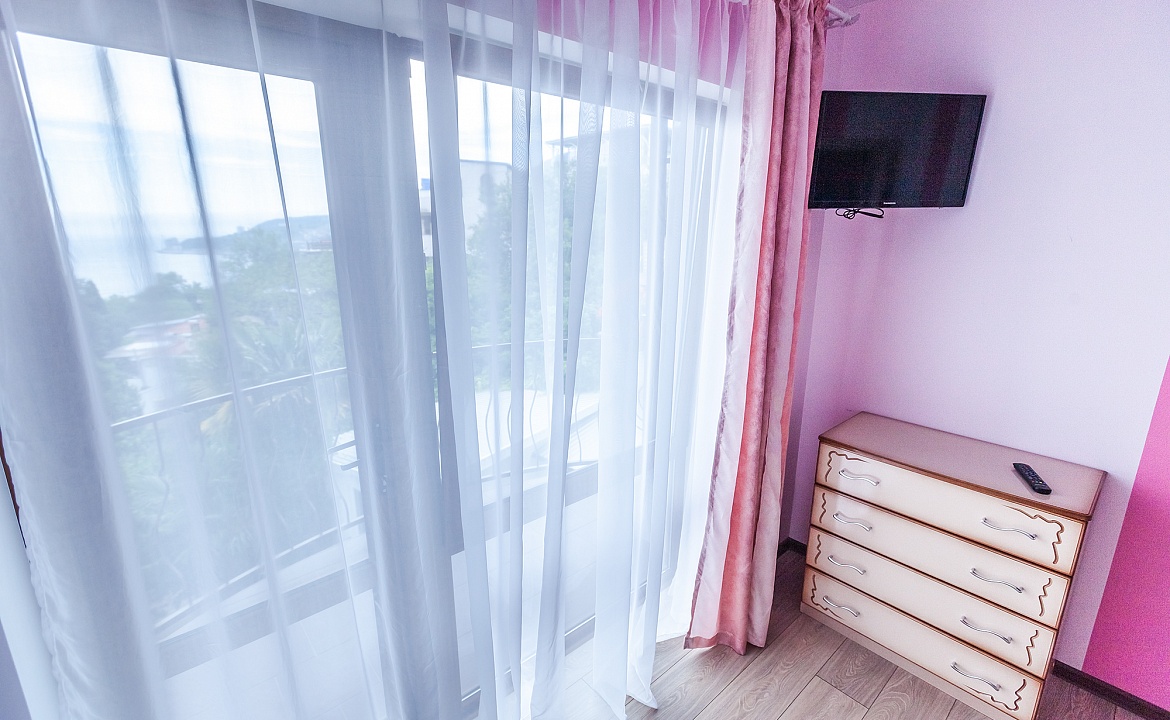 Видовой 3х к. до 6 чел. Гостевой дом Пролетарская 12. Гурзуф