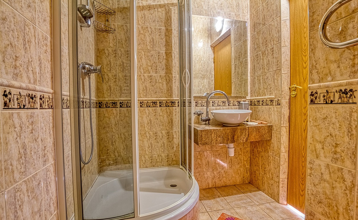 Полулюкс (вид на море). Отель «Интер». Утёс Полулюкс (вид на море). Отель «Интер». Утёс