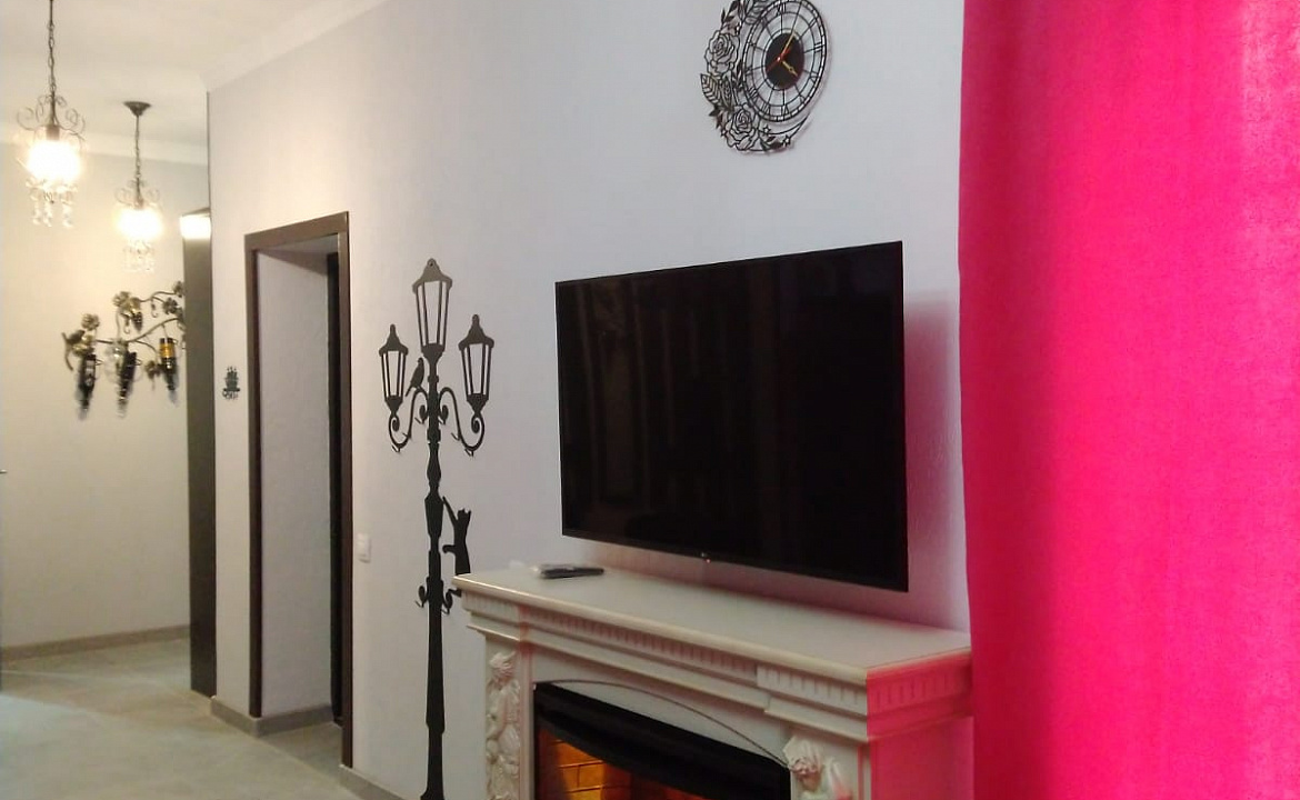 Вилла на две семьи. "Вилла и Бревенчатые дома в лесу" . Туапсе