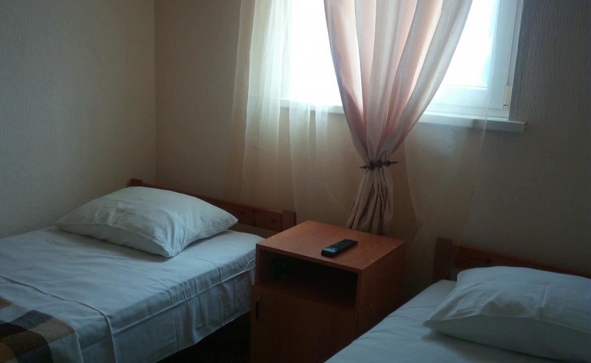 2-местная комната с раздельными кроватями. Гостевой дом Амра. Гудаута