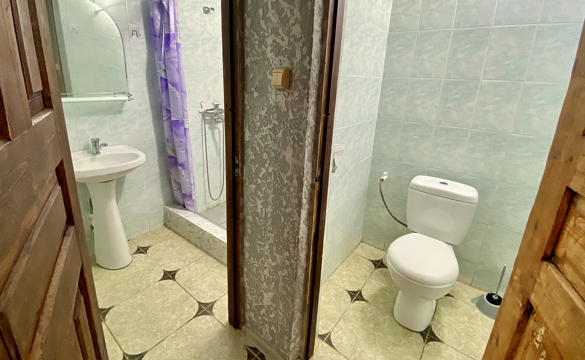 Двухместный номер «Стандарт» с балконом. Частный сектор Анастасия на Айвазовского 7. Лазаревское