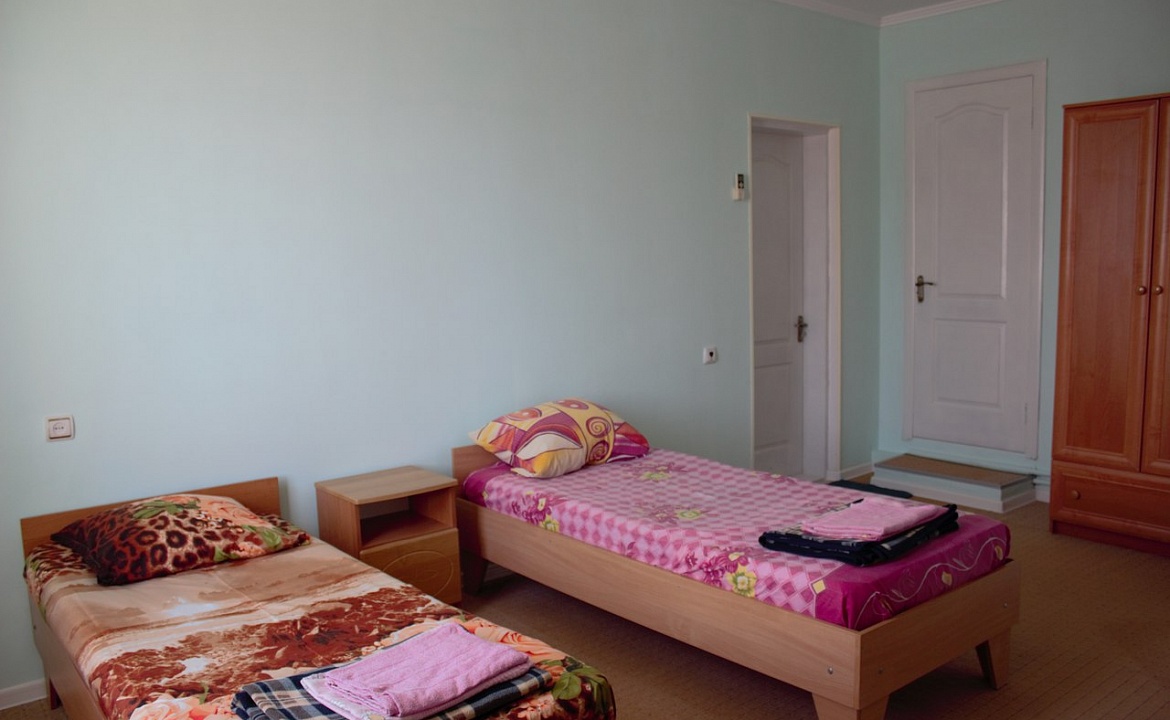 Люкс 2х комнатный 5 местный. Гостевой Дом Melrose. Заозерное