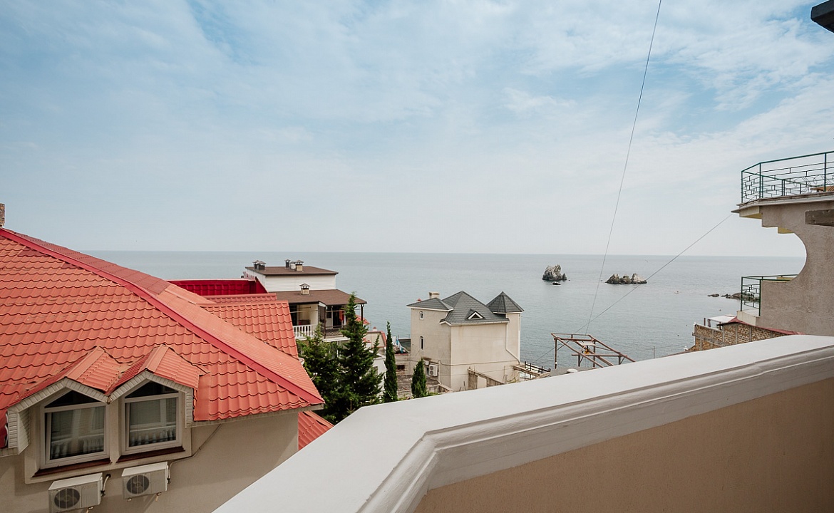 Стандарт Классика с видом на море и кафе. Отель Клуб-отель «Ламбат». Утёс