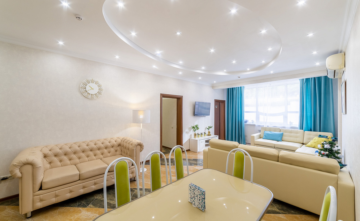 3 комнатная квартира в центре Сочи рядом с пляжем Ривьера. Уютные Квартиры в центре Сочи рядом с крупнейшим пляжным комплексом Ривьера. Сочи