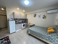 Квартира на первой береговой  с видом на море и бассейн