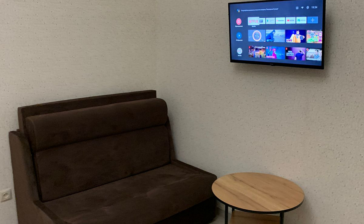 Апартаменты с кухней на два номера. Гостевой дом ЭЙВА. Пицунда