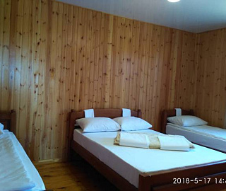 3-местные номера в гостевом доме. Гостевой комплекс "Эдем". 