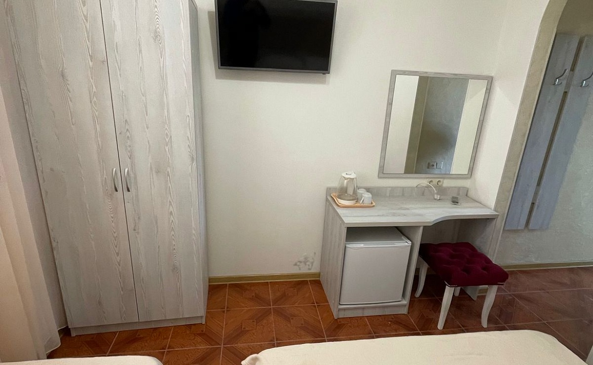 3-х местный номер Стандарт. Гостевой дом "Спартак". Витязево 3-х местный номер Стандарт. Гостевой дом "Спартак". Витязево