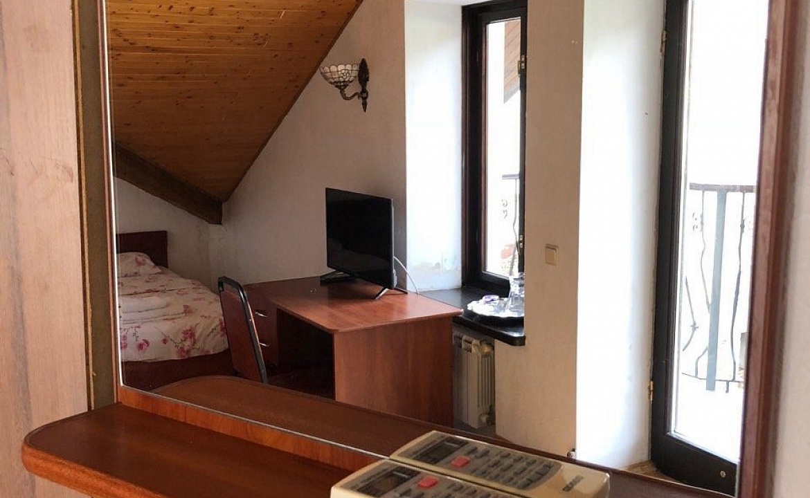 Номер Стандарт Трехместный. Гостевой дом «Крым Ностальжи». Оползневое