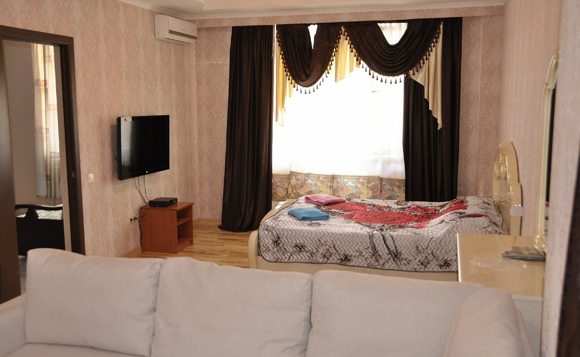 Апартаменты . Гостевой дом «SunShine». Анапа