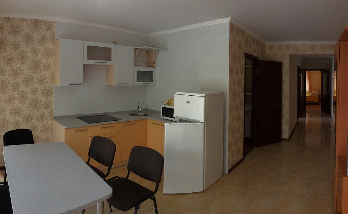 2х комнатный номер на 5-6 человек. Гостевой дом ГРИГОРИЙ. Орджоникидзе