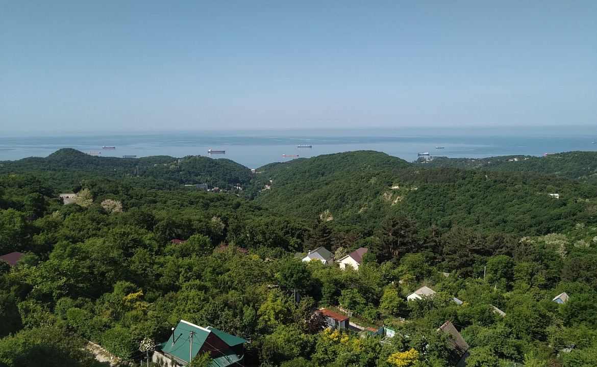 Вилла на две семьи. "Вилла и Бревенчатые дома в лесу" . Туапсе