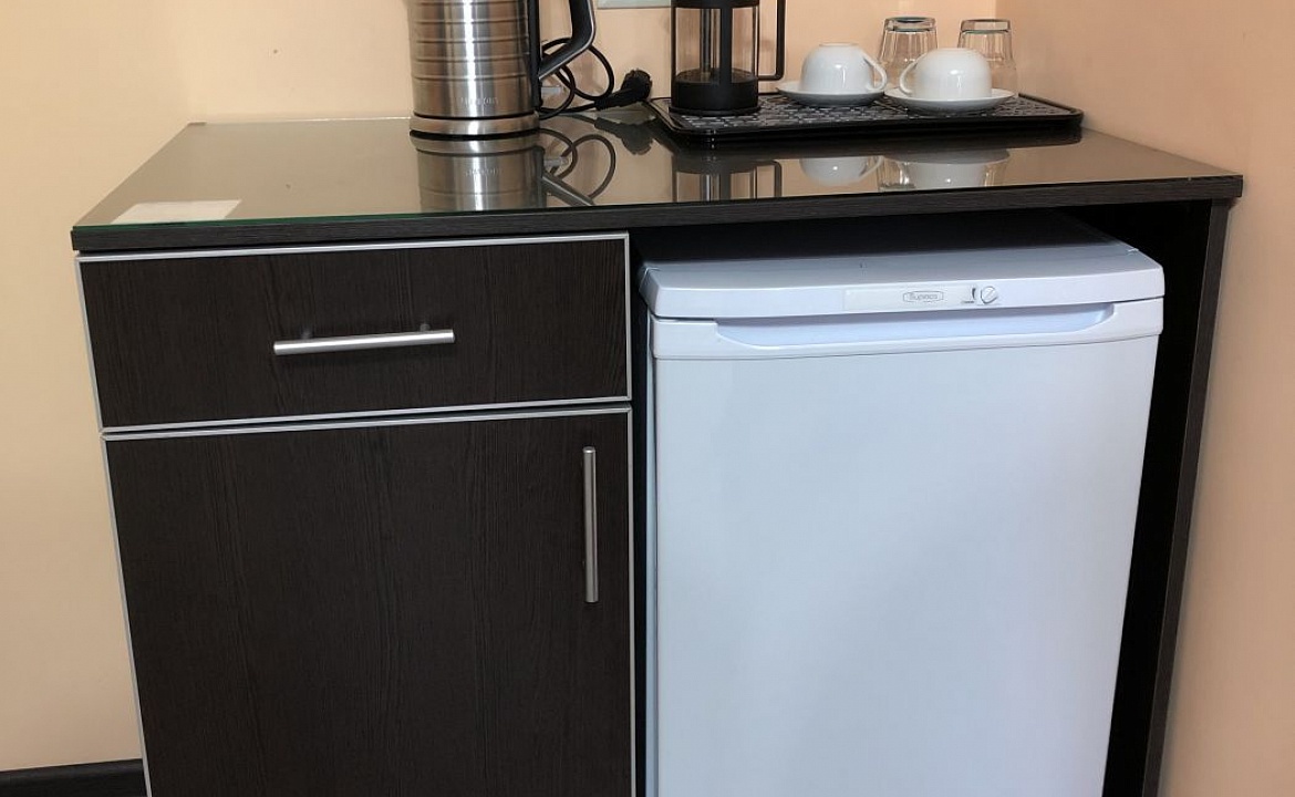 4х Местный. Отель Коста Браво. Евпатория