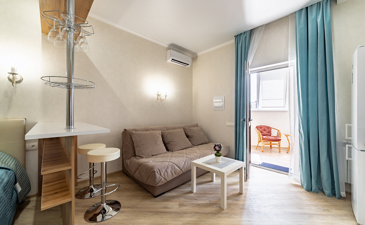 Студия в центре Сочи рядом с крупнейшим пляжным комплексом Ривьера. Уютные Квартиры в центре Сочи рядом с крупнейшим пляжным комплексом Ривьера. Сочи